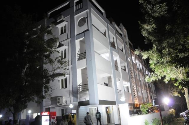 Oyster Airport Hotel Hajdarabad Zewnętrze zdjęcie